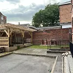 Lovely 4 Bed